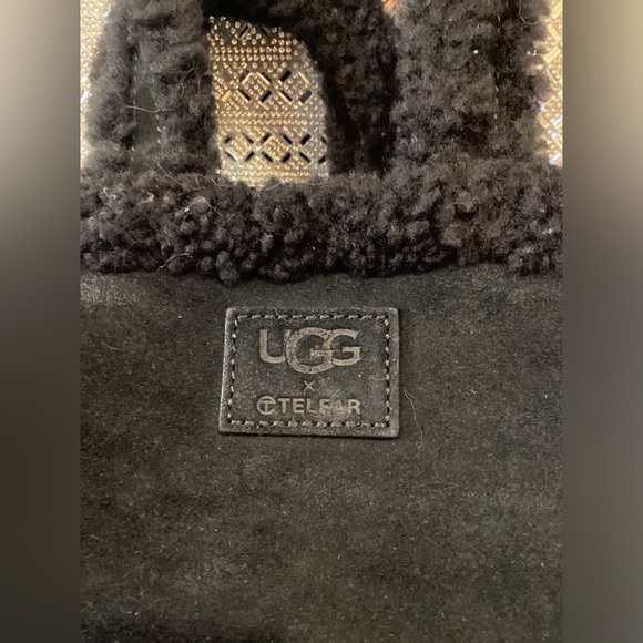 Ugg x Telfar mini purse - Picture 4 of 10